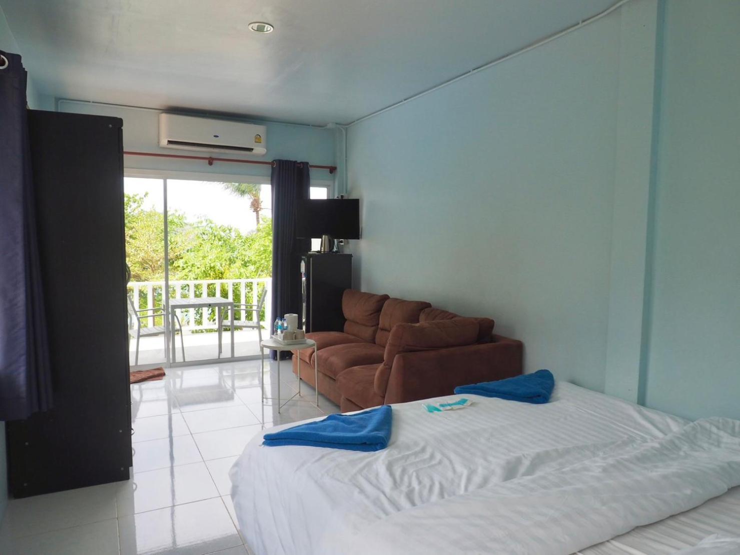 Nai Harn Naiharn On The Rock Resort Phuket מראה חיצוני תמונה