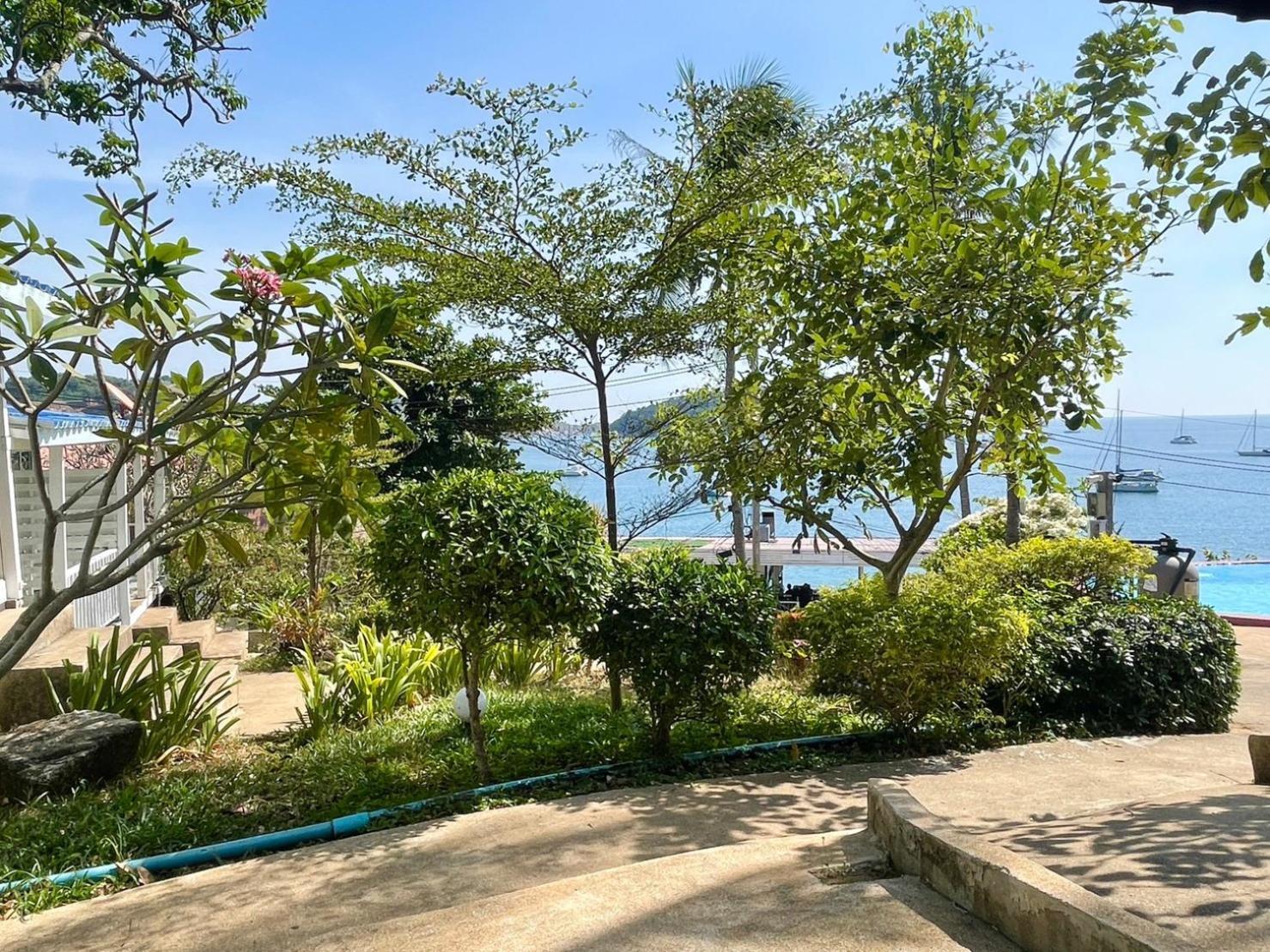 Nai Harn Naiharn On The Rock Resort Phuket מראה חיצוני תמונה