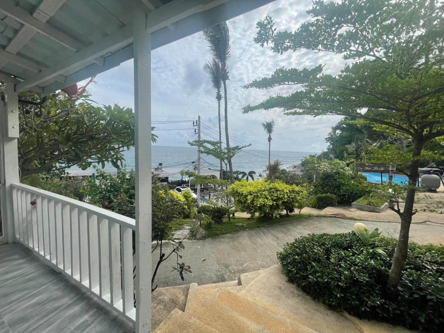 Nai Harn Naiharn On The Rock Resort Phuket מראה חיצוני תמונה